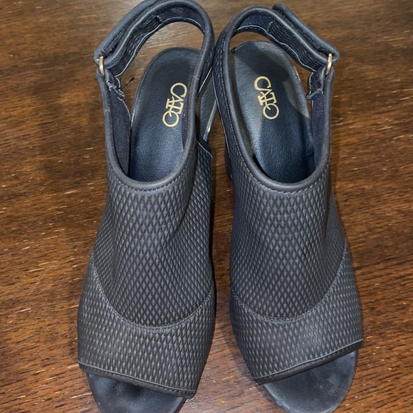 Women’s 8.5 Black 4 inch open toe heels. Great used condition. - Picture 10 of 11